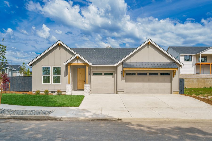 1144 N 41st Place, Ridgefield, WA 98642 2006 Richmond - Farmhouse | Generation Homes Northwest | Move-in Ready Home