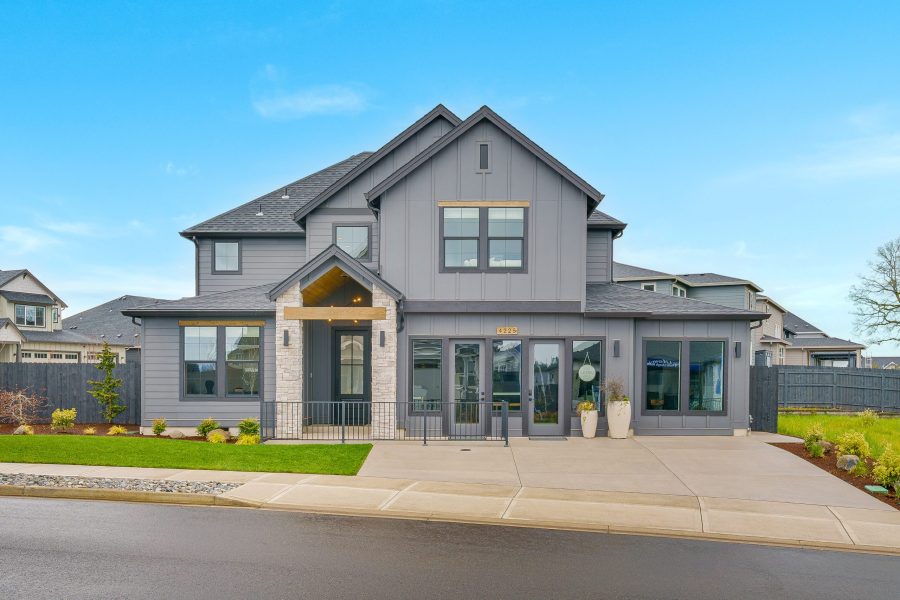 Paradise Pointe Community